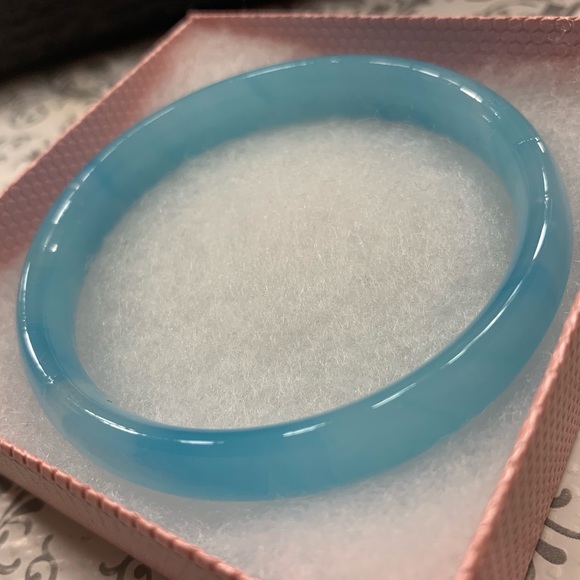 Blue Jade Bangle - Picture 1 of 1